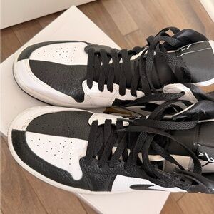 Nike Air Jordan 1 Mid SE